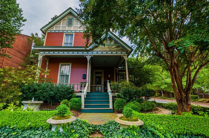 Charlotte Ghost Walking Tour - Smartphone guided audio/gps Tour at your own pace - Founders Hall and the first haunted building story