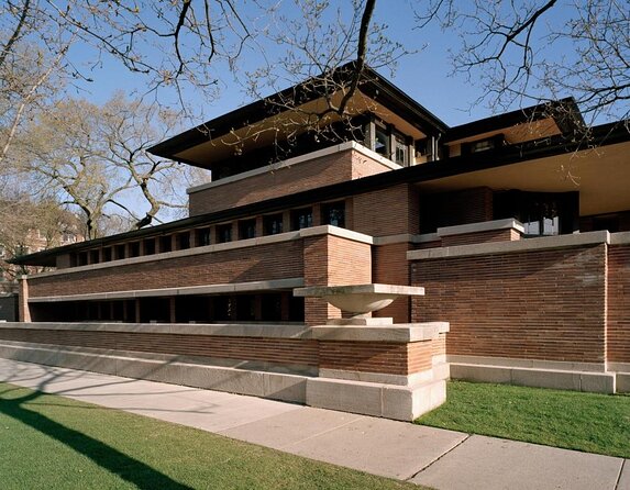 Chicago's Storied Neighborhood: An Audio Tour - Key points to know before you book