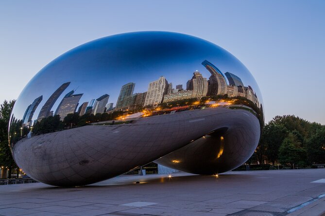 Chicago Self-Guided Audio Tour - Newberry Library and Griffin Museum of Science and Industry