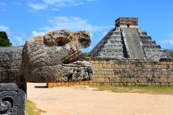 Chichen Itza: Self-Guided Tour with Audio Narration & Map - El Castillo and the Great Ball Court