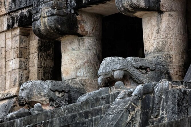 Chichen Itza Walking Tour with Audioguide (no ticket) - Entering Chichen Itza with the app