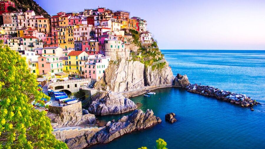 Cinque Terre Audioguide - TravelMate app for your smartphone - Key points to know before you book