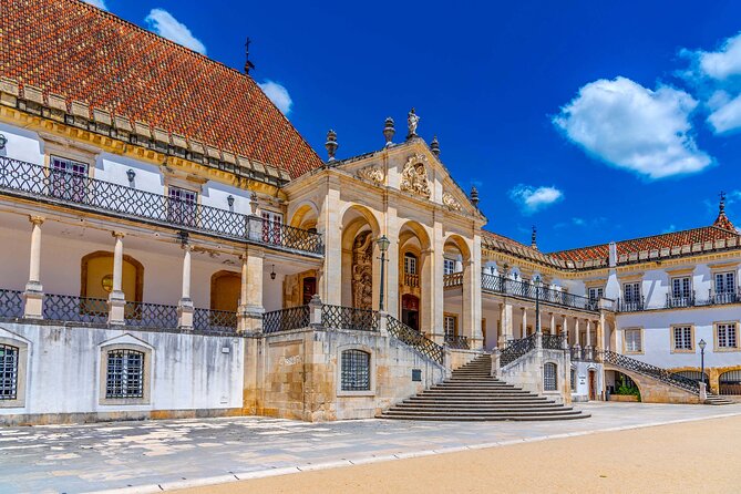 Coimbra Walking Tour with Audioguide on Your Smartphone - Sé Velha, a fortress-like cathedral
