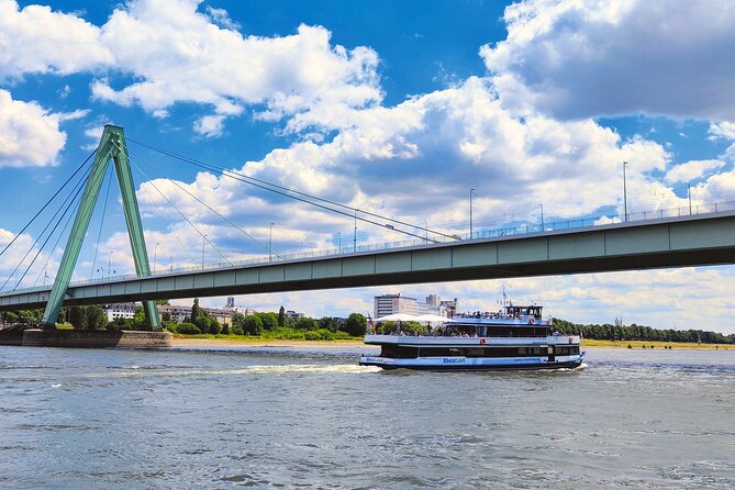Cologne skyline tour with audio guide 90 minutes - Starting beside the cathedral and Central Station