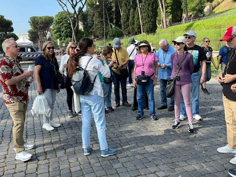Colosseum Express Guided Tour / Forum & Palatine Audioguide - How the time and price work for different visitors