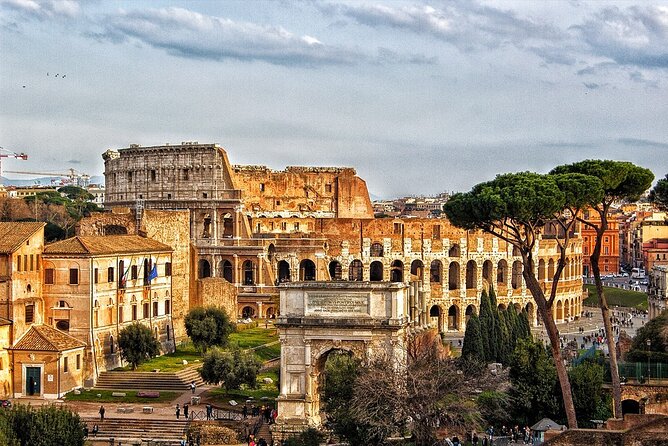 Colosseum, Forum, Palatine Hill with audio guide and Arena or Bus option - The audio guide, multimedia video, and bus choice
