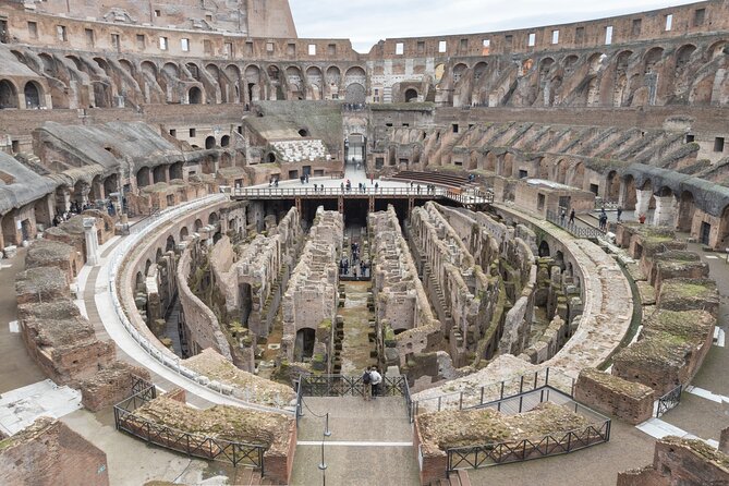 Colosseum Hosted Entry + Audio Guide & Pro Photoshoot (Arena Opt) - Palatine Hill and the Roman Forum area