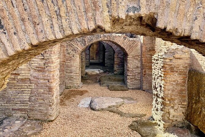 Colosseum, Roman Forum & Palatine Hill Access with Audio Guide - Palatine Hill, the city’s oldest-feeling stop
