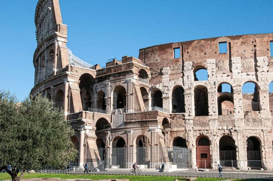 Colosseum with Arena, Forum, & Palatine Hill with Audioguide - The Roman Forum, where the city becomes a ruin