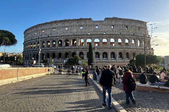 Colosseum with Roman Forum & Palatine Digital Audio Guided Tour - Palatine Hill and the Origins of Rome