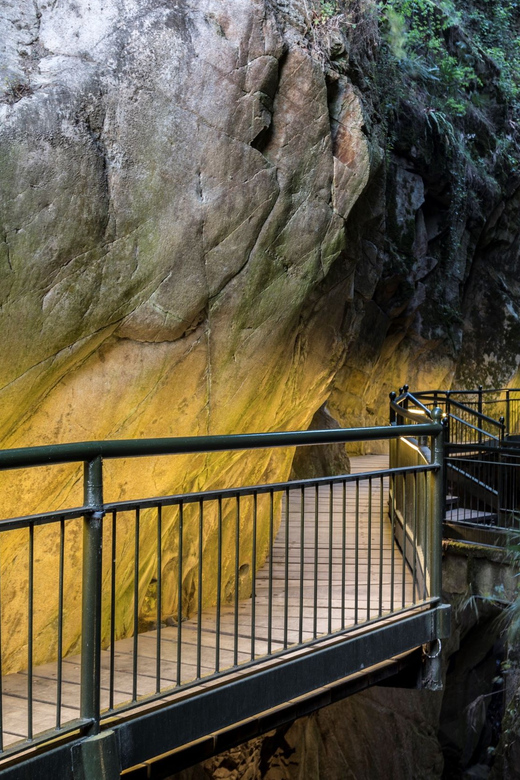 Como Lake: entry ticket Bellano Gorge and audioguide of lake - A one-day plan that makes sense