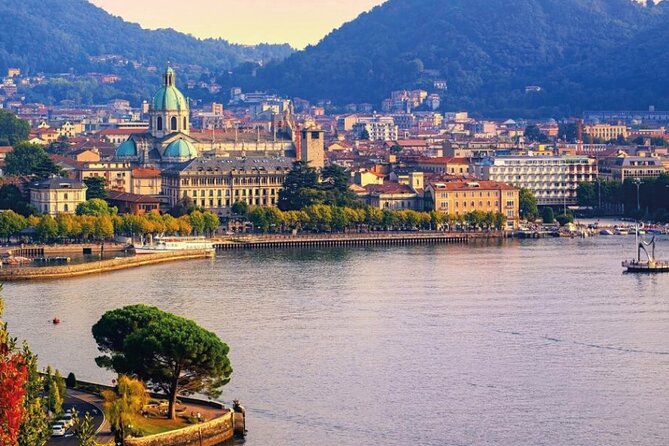 Como Walking Tour with Audio and Written Guide by a Local - Como Cathedral and four centuries of work