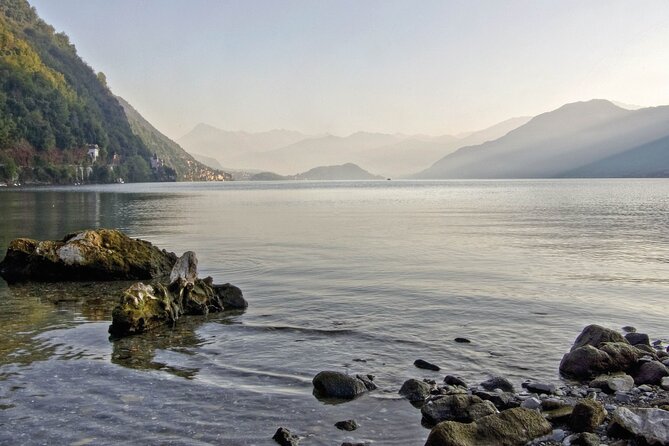 Como Walking Tour with Audio and Written Guide by a Local - Piazza Cavour, Como’s lakefront meeting place