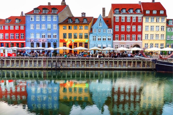 Copenhagen Scavenger Hunt and Highlights Self Guided Audio Tour - The freedom is the main selling point