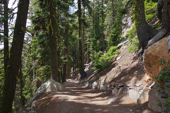 Crater Lake National Park Self-Guided Driving Audio Tour - Merriam Point keeps the focus on the lake