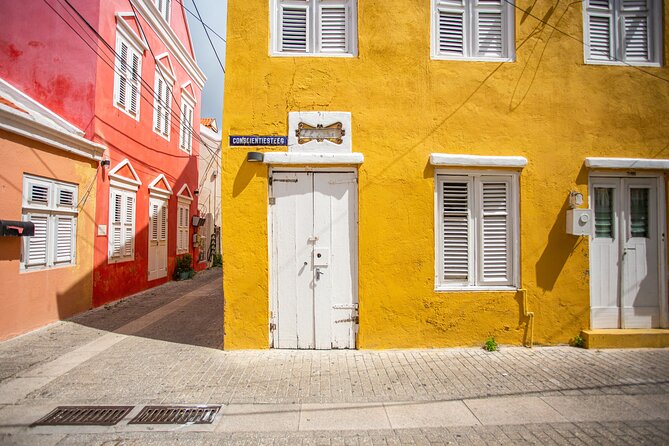 Cultural and Historical Audio guided walking tour Tour of Otrobanda, Willemstad - Finishing at Kura Hulanda Museum