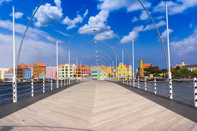 Cultural and Historical Audio guided walking tour Tour of Otrobanda, Willemstad - A pause at Netto Bar