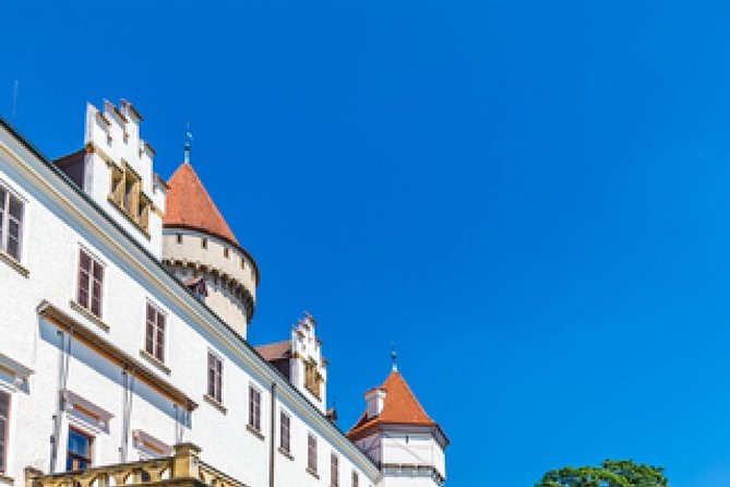 Czech Castles Scooter Tour for 1 day. The East Way. (audio guide) - Kostelec nad Černými Lesy: The Castle You Almost Miss