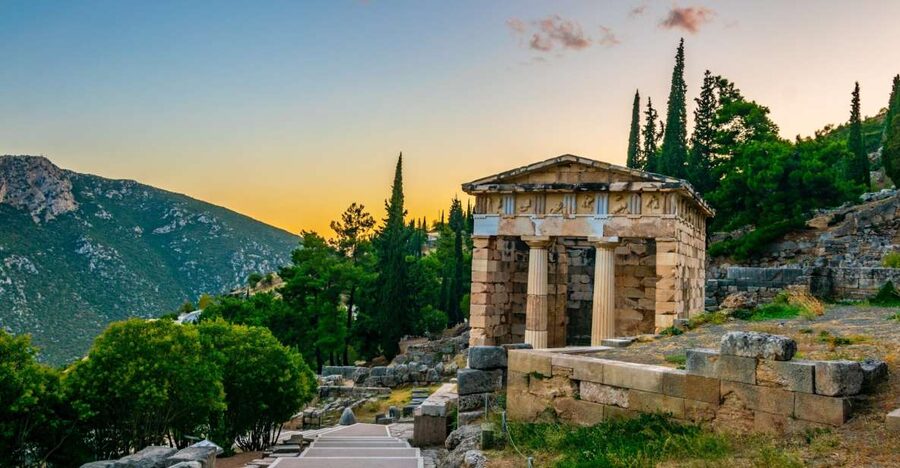 Delphi: Archaeological Site & Museum Ticket with Audio Tour - Pause at the ancient theater