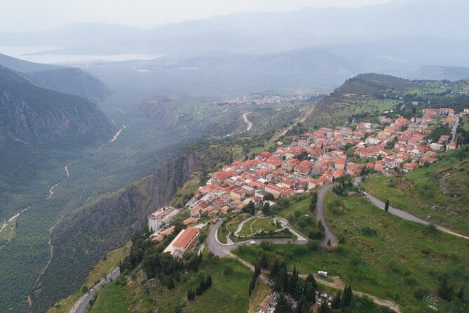 Delphi full day V.R audio guided tour with entry ticket - Lunch and Free Time in Delphi
