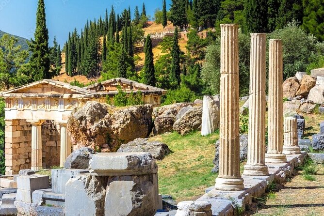 Delphi: Self-guided Audiovisual Tour with 3D Representations - Timing your one-hour to 90-minute visit