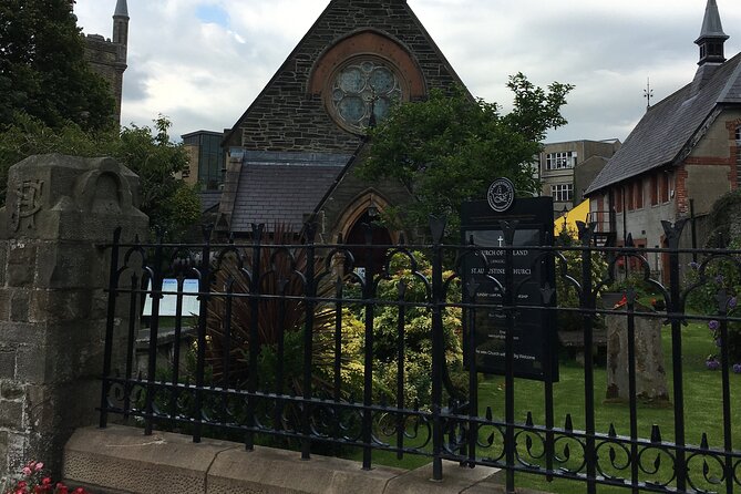 Derrie Danders: Highlights of the Walled City a Self-Guided Audio Tour - Tower Museum and Magazine Gate