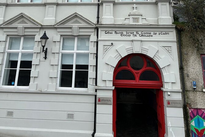 Derrie Danders: Unveiling Derry's Dark & Haunted Past Audio Tour - Why Derry’s walls make such a good ghost-story setting