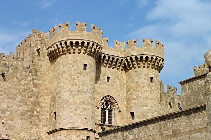 Discover Fantastic Valletta: Self-Guided Audio Tour - The Grand Master’s Palace and Main Guard