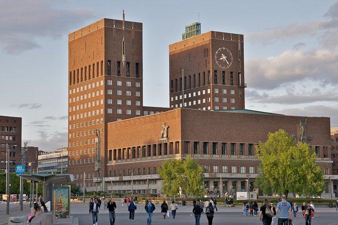 Discover Oslo: Self Guided Audio Tour - The Opera House turns a building into a walk