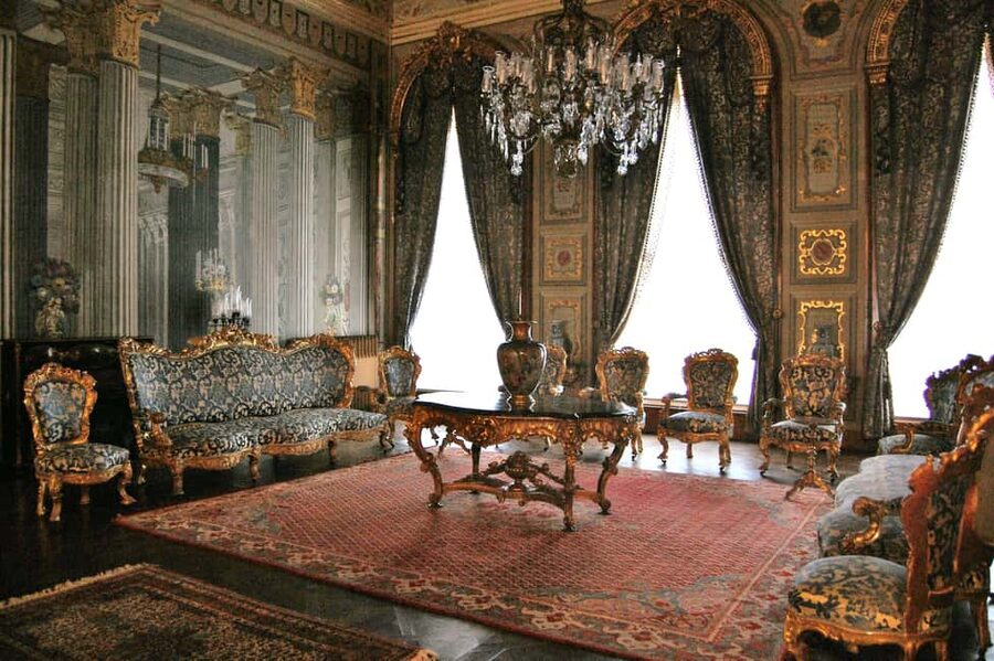 Dolmabahce Palace & Harem Skip-the-Line Entry & Audio Guide - The Selamlik and the palace’s public face