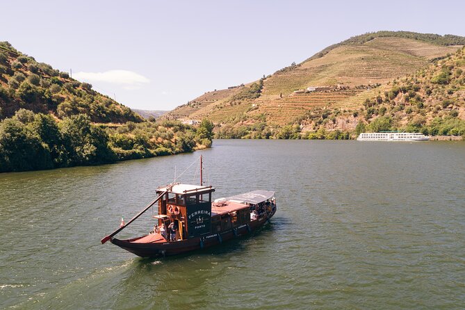 Douro Valley: Rabelo Boat Tour with Audio Guide - Is $17.74 good value for one hour?