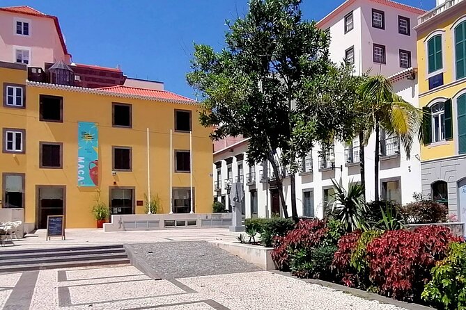 Downtown Funchal: A Self-Guided Audio Tour Through the Old City - Old chapels and the edge of the city