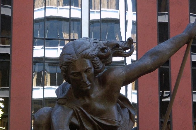 Downtown Portland's Outdoor Sculptures: A Self-Guided Audio Tour - The Weather Machine and Portland’s Changing Sky