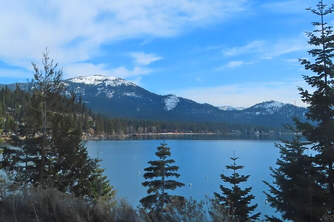 Driving Lake Tahoe: A Self-Guided Audio Tour From Tahoe City to Incline Village - Commons Beach Park and the first water views