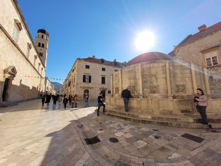 Dubrovnik: Old Town Highlights Tour with Audio Guide - Key points to know before you book