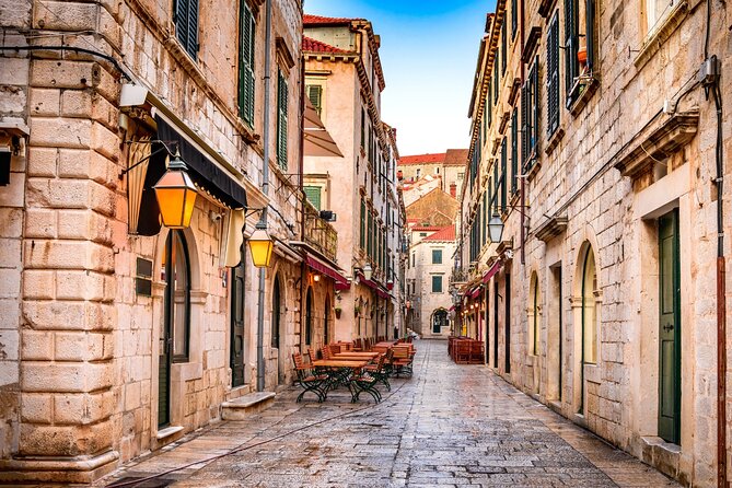 Dubrovnik Scavenger Hunt and Highlights Self Guided Audio Tour - How difficult are the riddles?