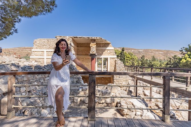 E-Ticket & Audio Tour for Knossos Palace: Unlock Minoan Majesty - How much time should you allow at Knossos?