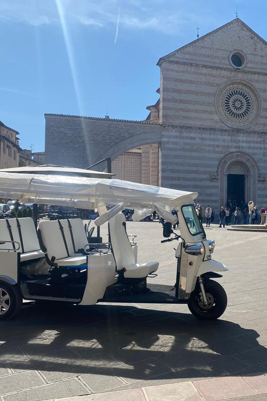 E - Tuk Panoramic Tour Assisi with audio guides - Santa Chiara and the lower approach to Assisi