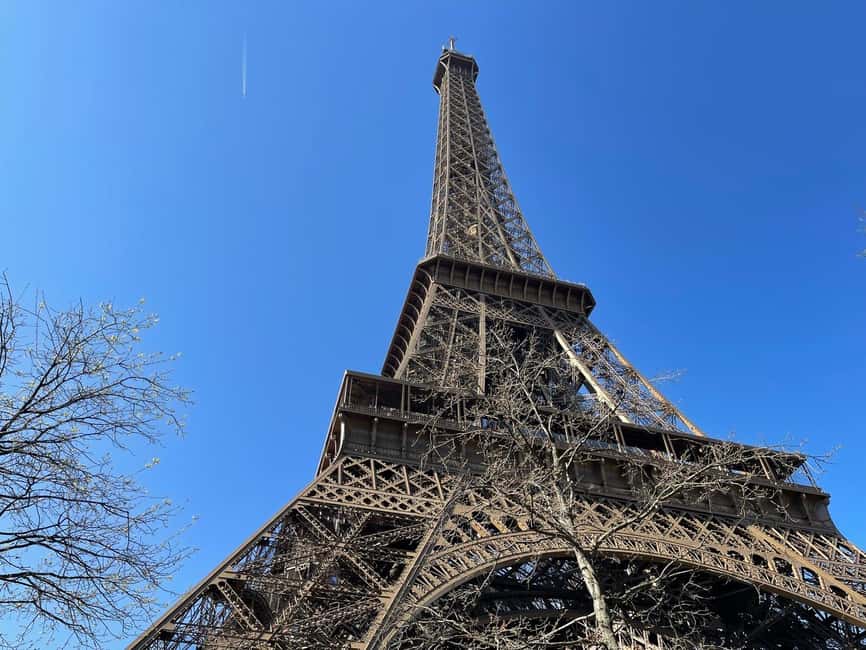 Eiffel Tower Entry: Summit or 2nd Floor with Audioguide - Handling the language and ticket details