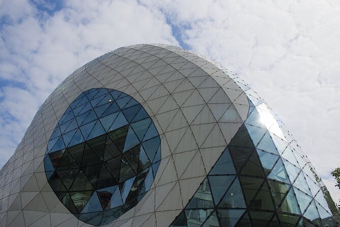 Eindhoven: City Walk with Audioguide in 7 Languages on your Phone - Monuments, city identity, and smaller stories