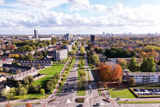 Eindhoven: City Walk with Audioguide in 7 Languages on your Phone - How the app performs in real use