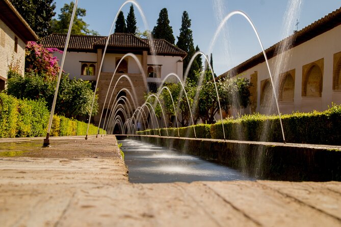 Entrance to the Alhambra and Generalife with Audio Guide - The Nasrid Palaces require careful timing