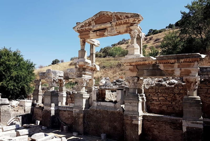 Ephesus Entry Ticket with Mobile Phone Audio Tour - Mazeus and Mithridates Gate and the Grand Theatre