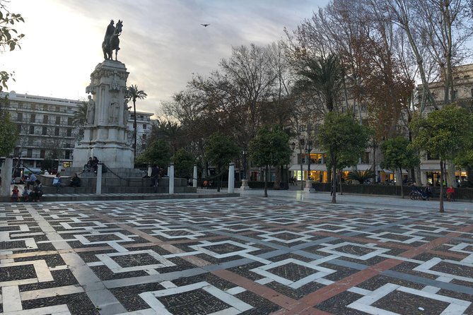Essential Seville's Ancient History: An Audio Tour - A pause among the Murillo Gardens
