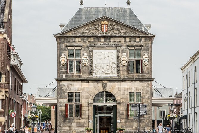 Explore Gouda with Self-Guided GPS and Audio Tour - Canals and Gouda’s older street plan