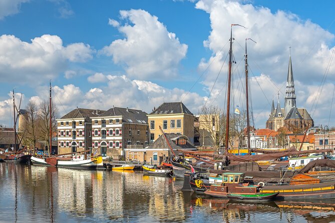 Explore Gouda with Self-Guided GPS and Audio Tour - Gouda’s town hall and the medieval market