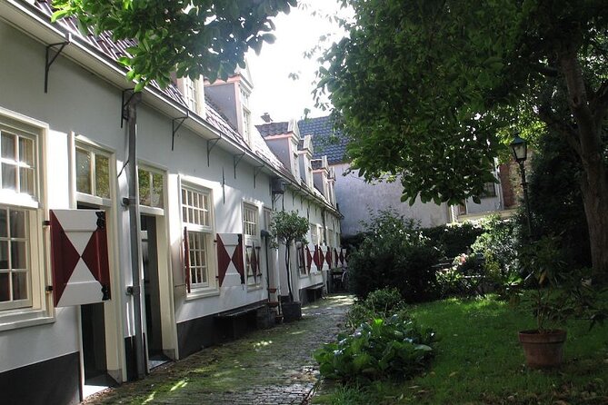 Explore Highlights of Haarlem: Self-Guided GPS and Audio Tour - Botermarkt and the old society facade