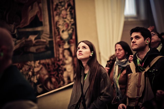 Express Vatican & Sistine Pass with Audio Guide - Raphael Rooms and the papal apartments
