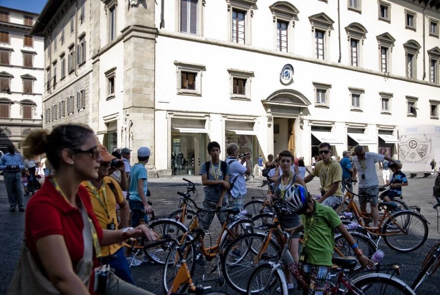Florence: 2.5 hour Audio Guided Bike Tour led by Tour Leader - Key points to know before you book
