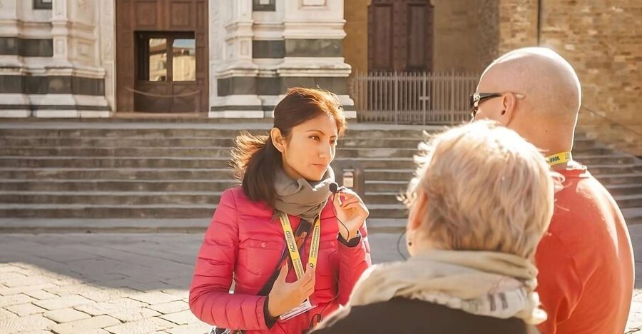 Florence: 2.5 hour Audio Guided Walking Tour led by Host - Starting among the Medici monuments